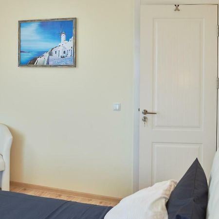 Morning Star Deluxe Apartment เชอร์โนโมเรทส์ ภายนอก รูปภาพ