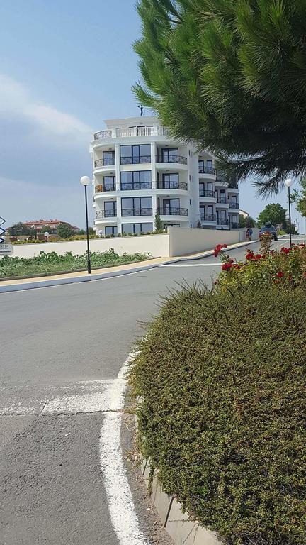 Morning Star Deluxe Apartment เชอร์โนโมเรทส์ ภายนอก รูปภาพ