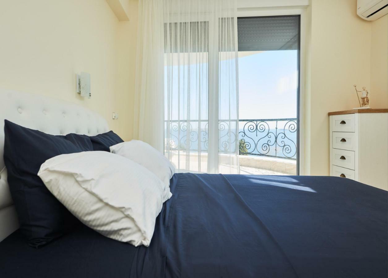 Morning Star Deluxe Apartment เชอร์โนโมเรทส์ ภายนอก รูปภาพ