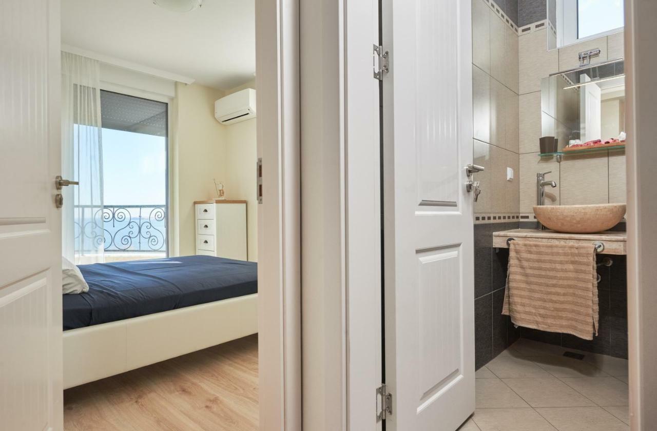 Morning Star Deluxe Apartment เชอร์โนโมเรทส์ ภายนอก รูปภาพ
