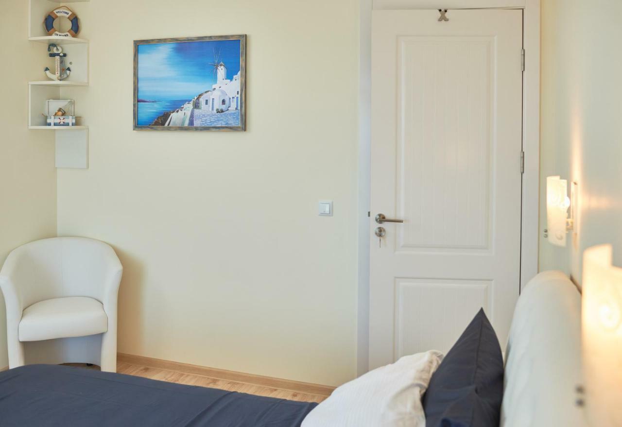 Morning Star Deluxe Apartment เชอร์โนโมเรทส์ ภายนอก รูปภาพ