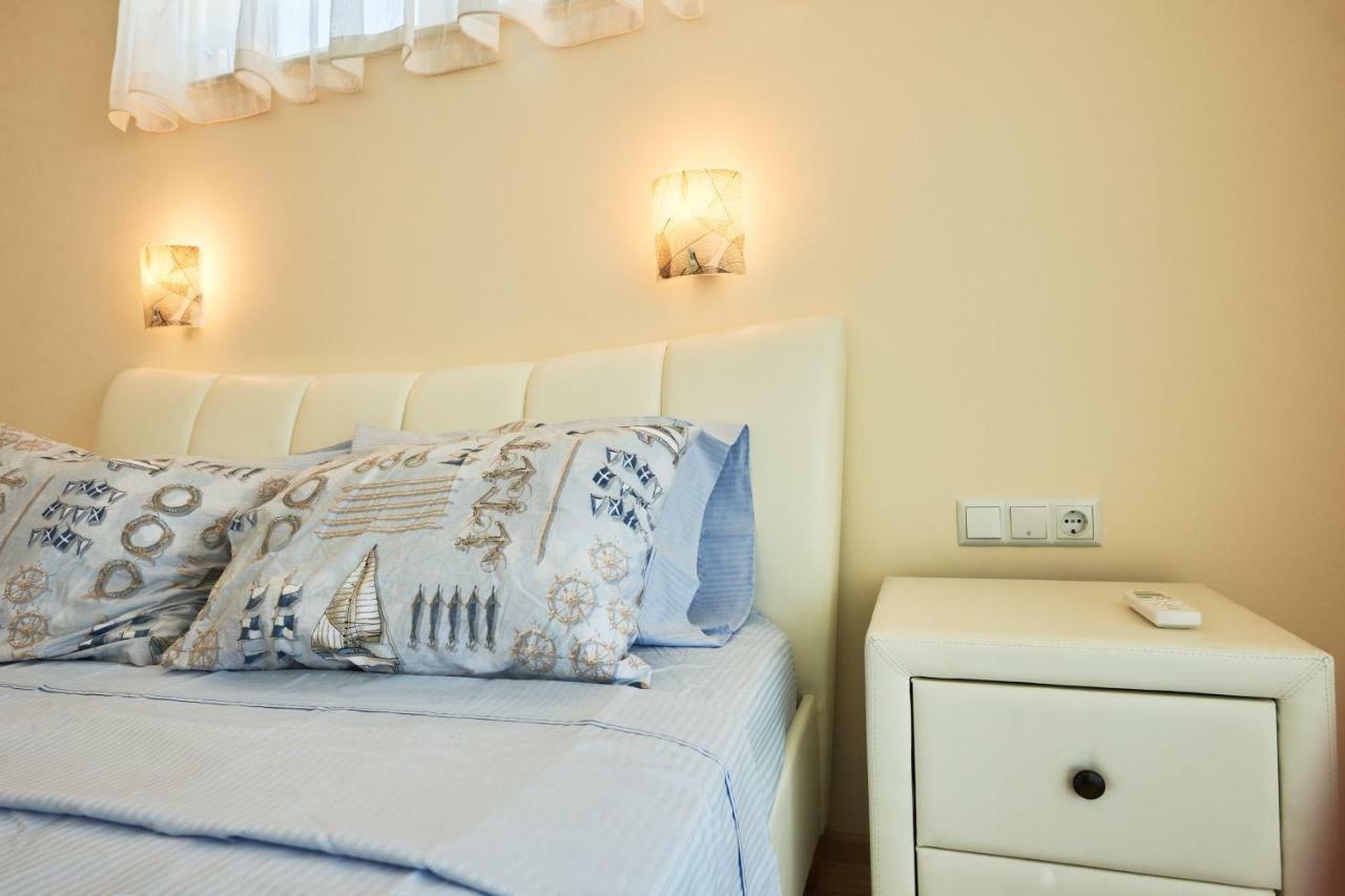Morning Star Deluxe Apartment เชอร์โนโมเรทส์ ภายนอก รูปภาพ