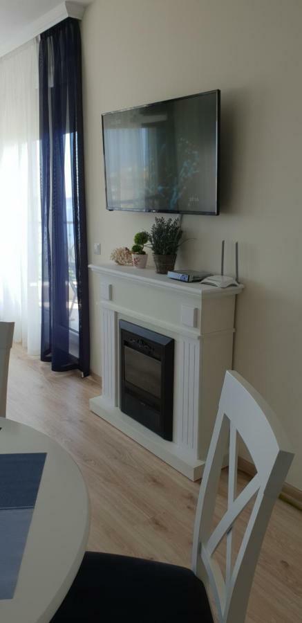 Morning Star Deluxe Apartment เชอร์โนโมเรทส์ ภายนอก รูปภาพ
